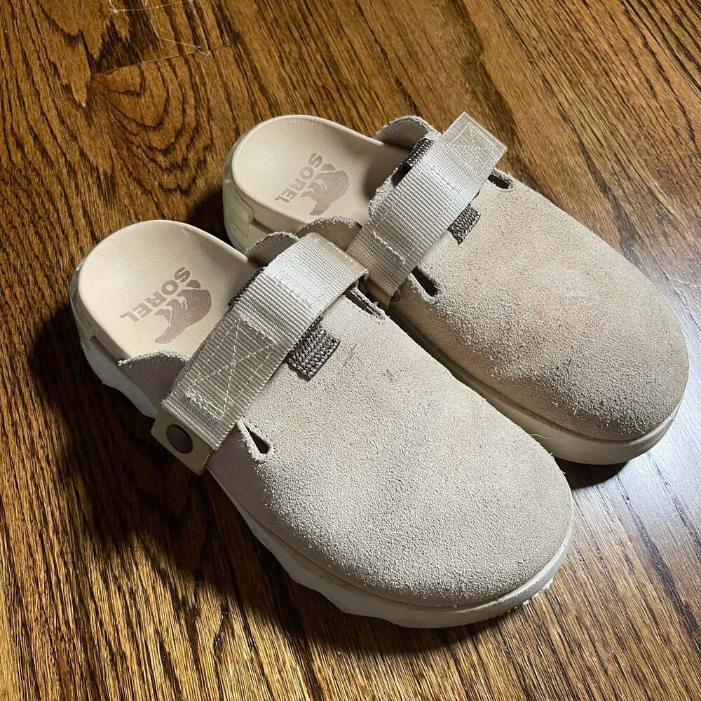 Sorel Women's Viibe Suede Clog Nova Sand Size 5